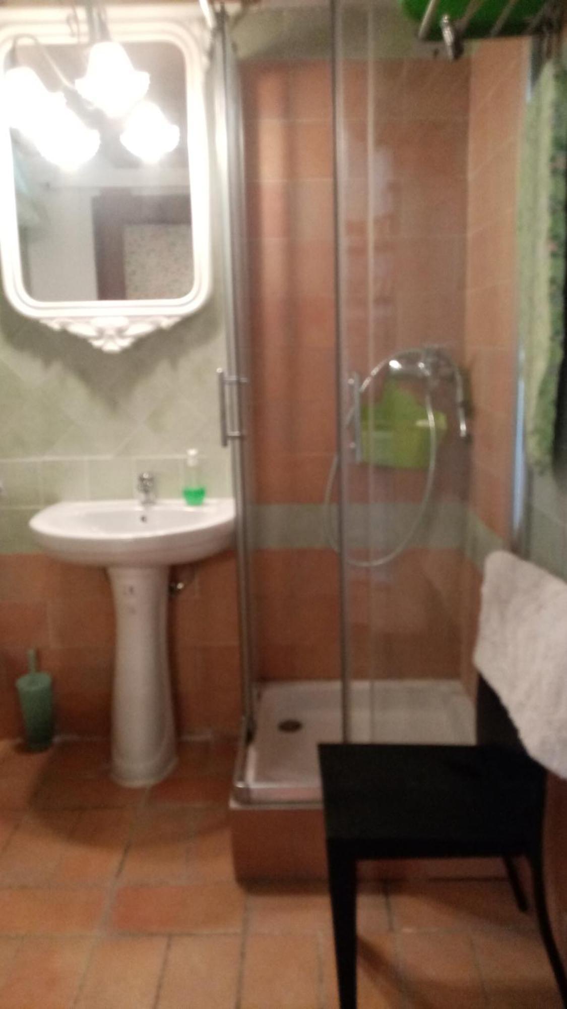 Abruzzocasacampagna Collecorvino - Monolocale Con Mini-Cucina, Giardino E Parcheggio Villa Bagian luar foto